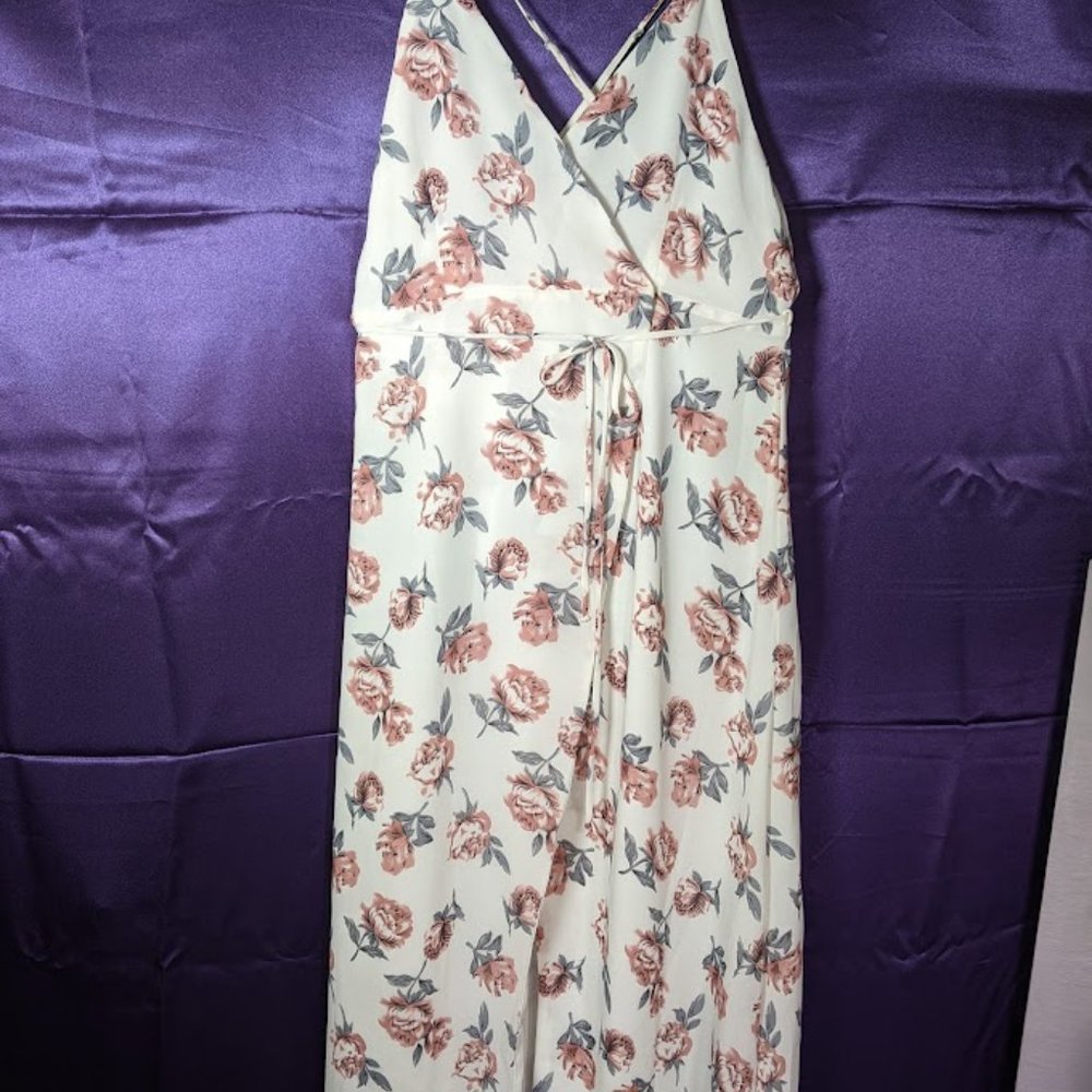floral wrap dress size small -- romantic date dress or wedding weekend